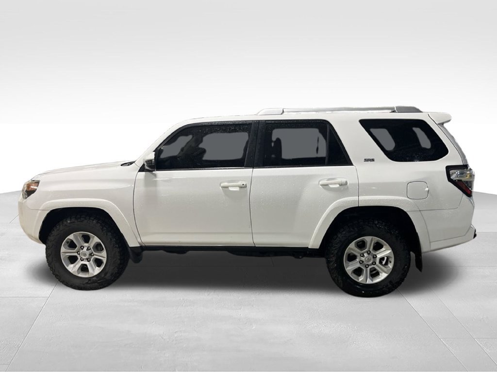 Used 2016 Toyota 4Runner SR5 w/ Convenience Package AWD/4WD image 12