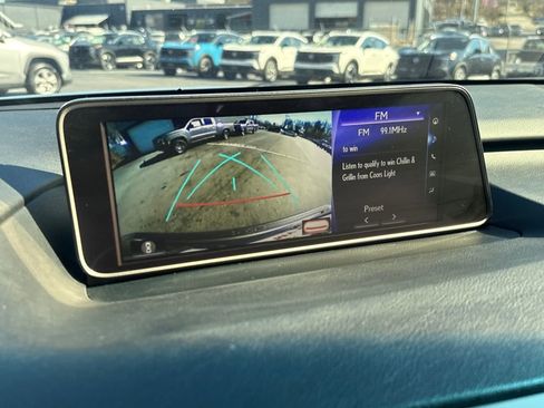 Used 2017 Lexus RX 350 FWD w/ Luxury Package image 19