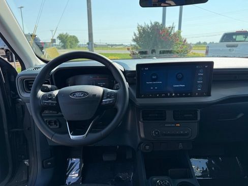 Used 2025 Ford Maverick XLT w/ Equipment Group 301A AWD/4WD image 13