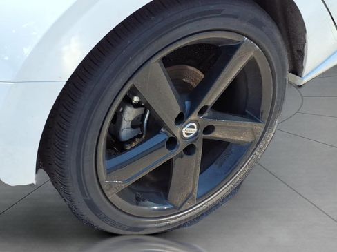 Used 2023 Nissan Sentra SR w/ Midnight Edition Package image 6