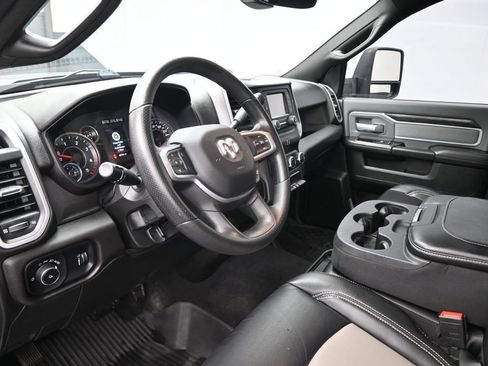 Used 2023 RAM 2500 Big Horn AWD/4WD image 18
