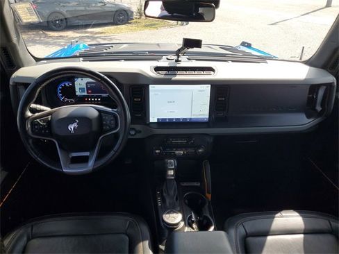 Used 2023 Ford Bronco Badlands image 25
