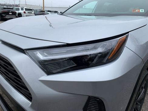 New 2025 Toyota RAV4 SE image 29