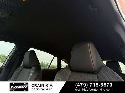 Used 2023 Toyota Venza Limited AWD/4WD image 22