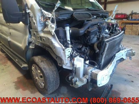 Used 2015 Ford Transit 250 130 Low Roof w/ Exterior Upgrade Package image 6