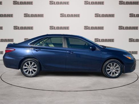 Used 2016 Toyota Camry XLE w/ Moonroof Package image 6