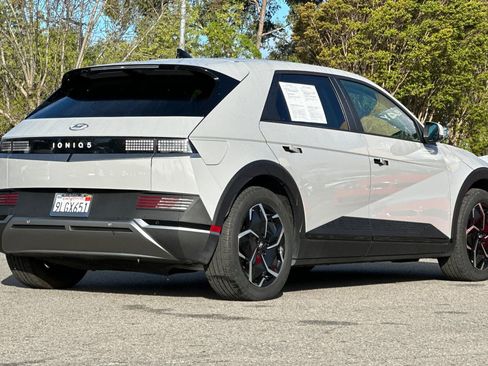 Used 2024 Hyundai Ioniq 5 SEL image 4