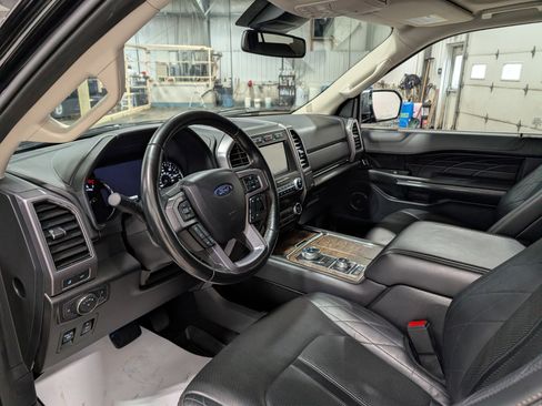 Used 2020 Ford Expedition Platinum AWD/4WD image 15
