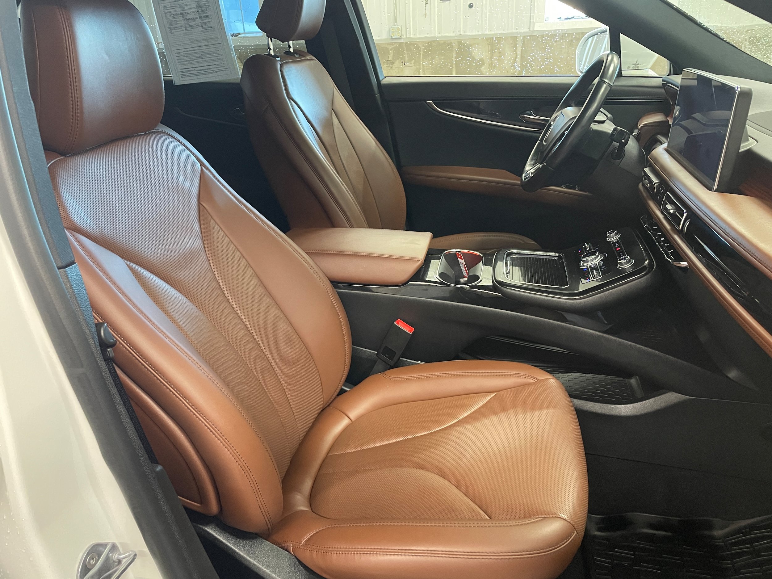 Used 2023 Lincoln Nautilus Reserve AWD/4WD image 33