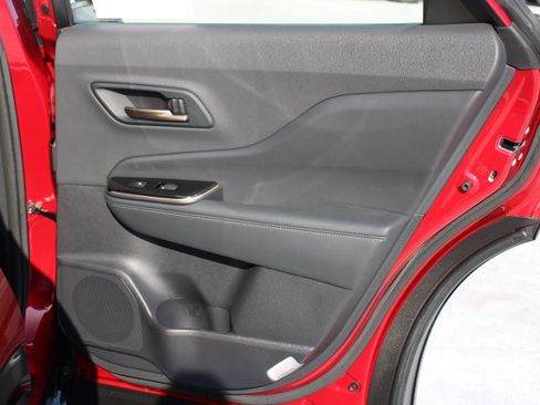 Used 2025 Toyota Crown Signia image 18