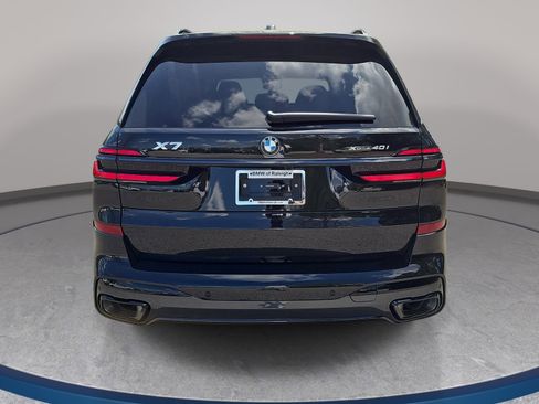 New 2026 BMW X7 xDrive40i w/ M Sport Package AWD/4WD image 6