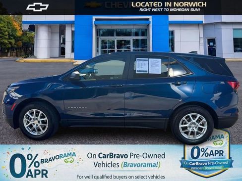 Certified 2022 Chevrolet Equinox LS w/ LS Convenience Package FWD image 8