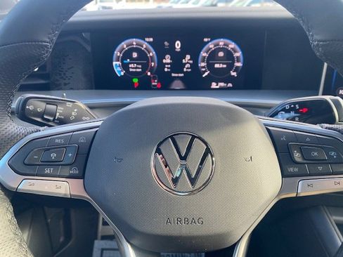 New 2026 Volkswagen Tiguan SE R-Line image 7