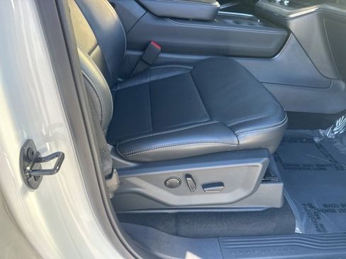 Used 2025 Ford Expedition Max Platinum w/ Driver's Package image 36