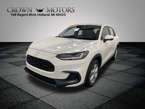 Certified 2024 Honda HR-V LX image 3