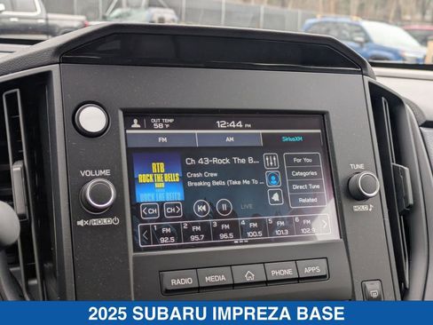 Certified 2025 Subaru Impreza 2.0i image 23