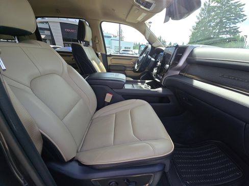 Used 2021 RAM 1500 Limited AWD/4WD image 11