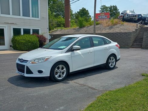 Used 2014 Ford Focus SE FWD image 1