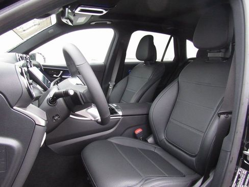 New 2026 Mercedes-Benz GLC 300 4MATIC image 10