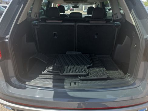 Used 2024 Volkswagen Atlas Peak Edition SEL image 34