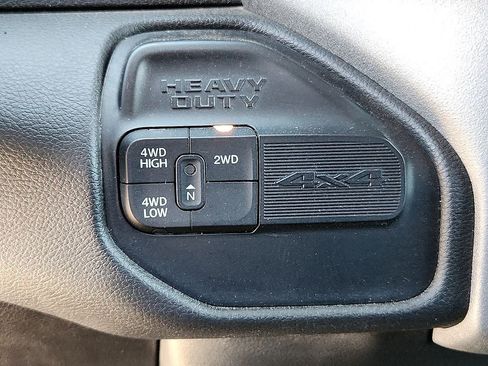 Used 2024 RAM 5500 Tradesman w/ Chrome Appearance Group AWD/4WD image 25