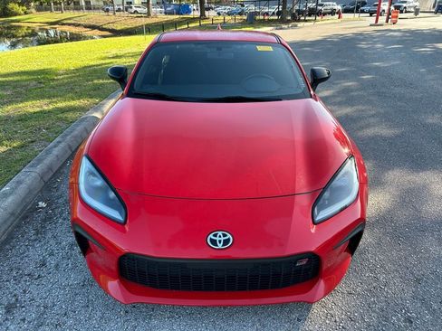 Used 2022 Toyota GR86 image 8