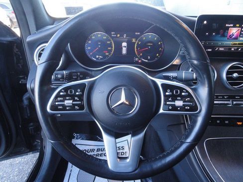 Used 2022 Mercedes-Benz GLC 300 4MATIC w/ AMG Line image 15