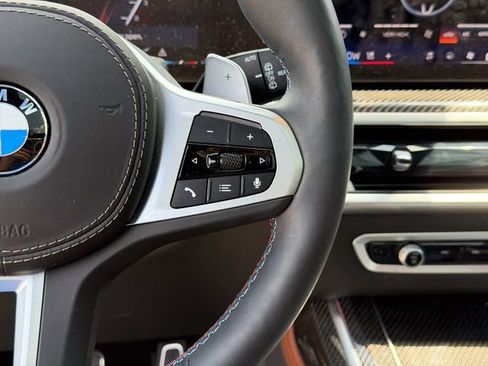 Used 2025 BMW X7 M60i AWD/4WD image 12