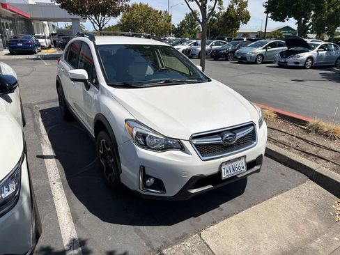 Used 2017 Subaru Crosstrek 2.0i Premium w/ Popular Package #2 AWD/4WD image 2