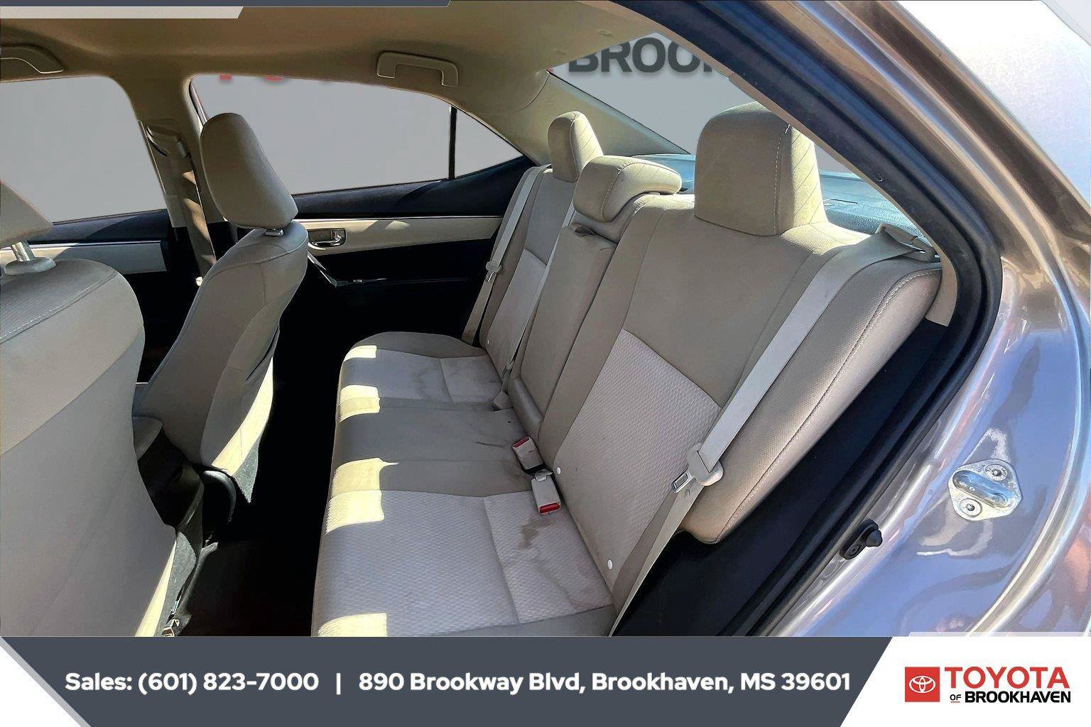 Used 2015 Toyota Corolla FWD image 19