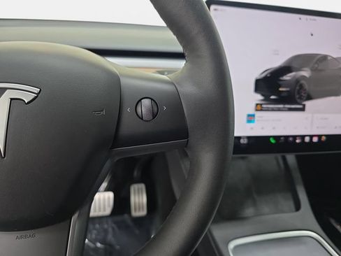 Used 2024 Tesla Model Y Performance AWD/4WD image 18