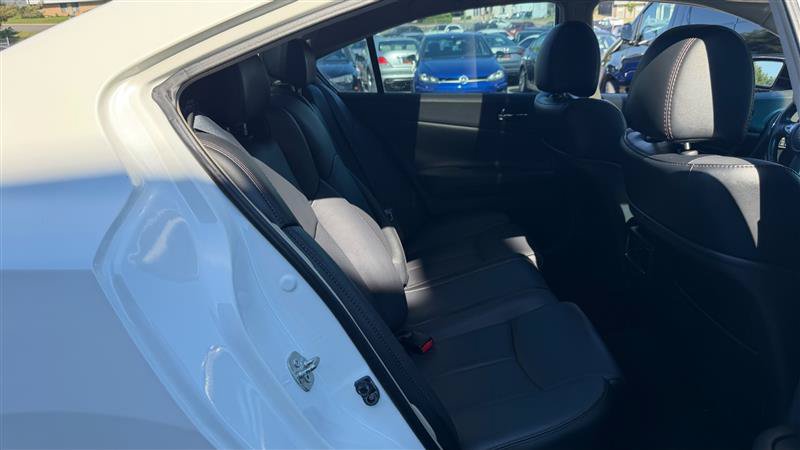 Used 2012 Nissan Maxima 3.5 SV w/ Premium Pkg FWD image 10