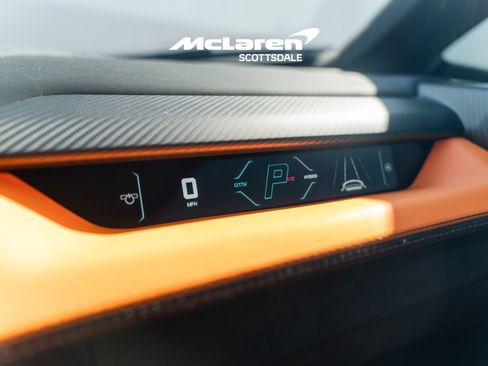 Used 2024 Lamborghini Revuelto AWD/4WD image 18