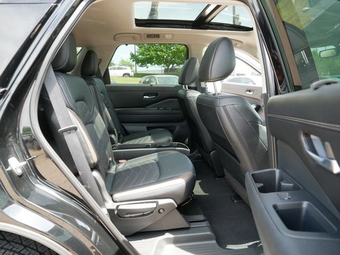 Used 2023 Nissan Pathfinder Platinum w/ Lighting Package (N93) AWD/4WD image 19