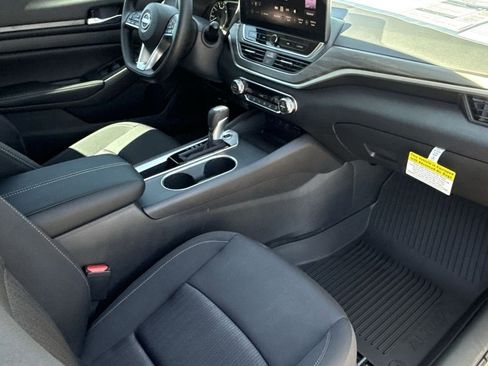New 2025 Nissan Altima 2.5 SV w/ SV Special Edition Package image 14
