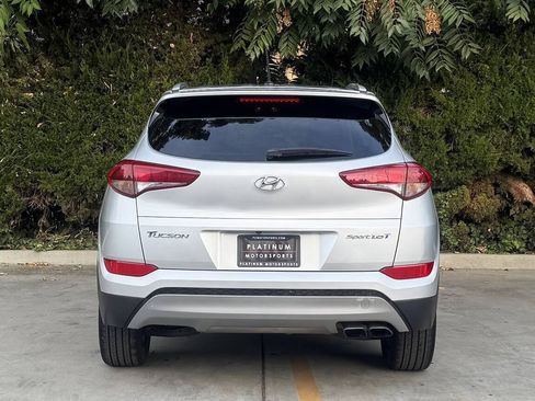 Used 2017 Hyundai Tucson Sport FWD image 5