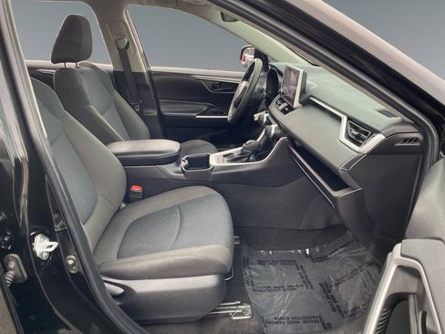 Used 2023 Toyota RAV4 LE image 15