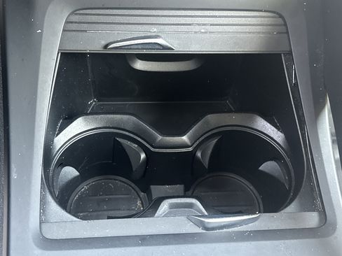 Used 2018 BMW X1 xDrive28i image 9