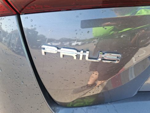 Used 2019 Toyota Prius Limited image 13