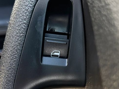 Used 2016 Volkswagen Jetta Sport FWD image 33