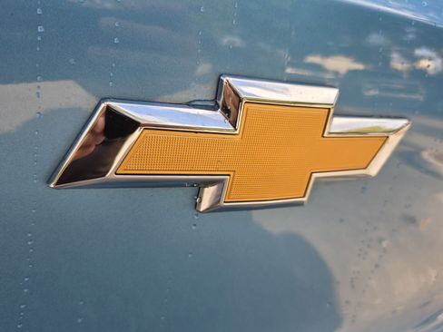 Used 2025 Chevrolet TrailBlazer LT w/ LT Cold Weather Package FWD image 18