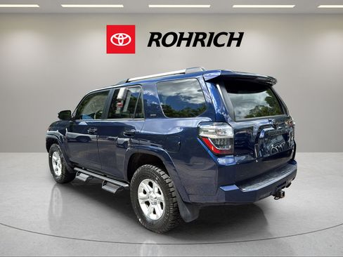 Used 2022 Toyota 4Runner SR5 Premium w/ Moonroof Package AWD/4WD image 8