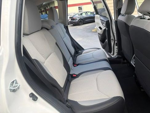 Used 2024 Subaru Forester Premium AWD/4WD image 23