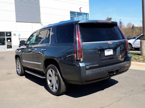 Used 2019 Cadillac Escalade Luxury AWD/4WD image 15