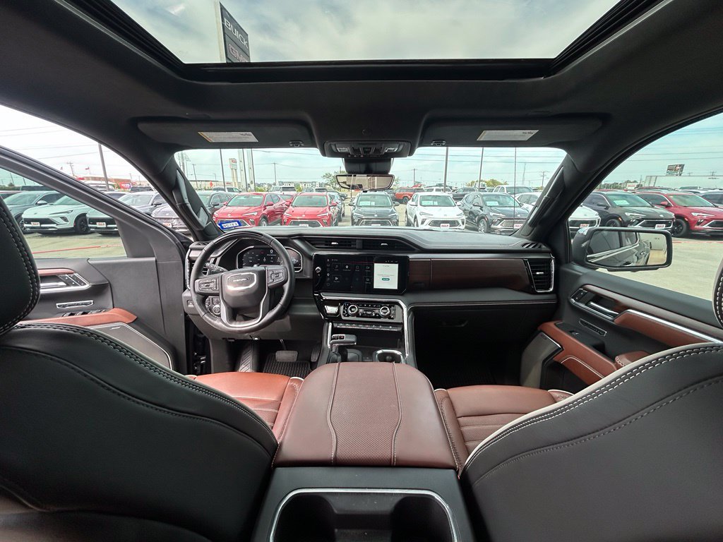 Used 2023 GMC Sierra 1500 Denali Ultimate AWD/4WD image 9