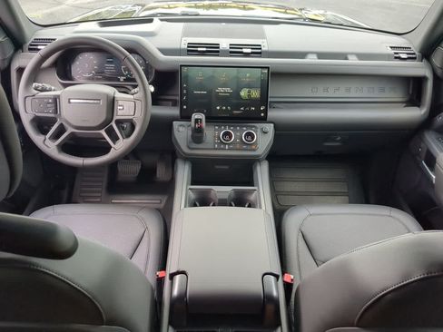 New 2026 Land Rover Defender 130 X-Dynamic SE AWD/4WD image 16