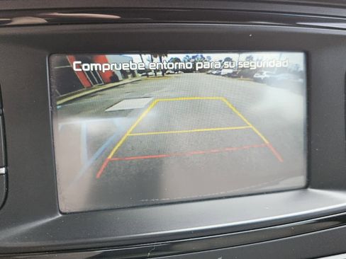 Used 2016 Kia Sorento LX w/ LX Convenience Package image 9