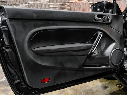 Used 2019 Volkswagen Beetle 2.0T S image 26