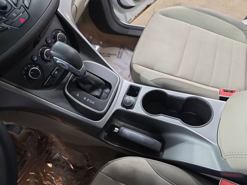 Used 2013 Ford Escape SE image 22