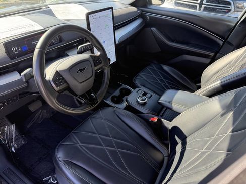 Used 2022 Ford Mustang Mach-E Select RWD image 11